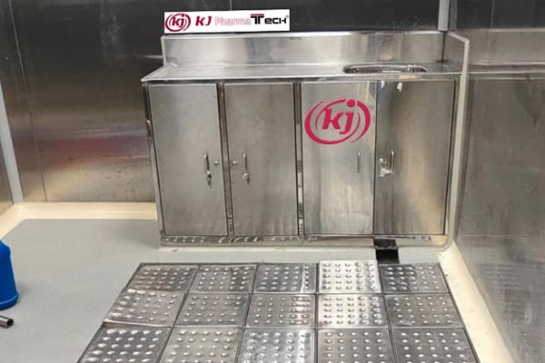 SS Locker Manufacturer